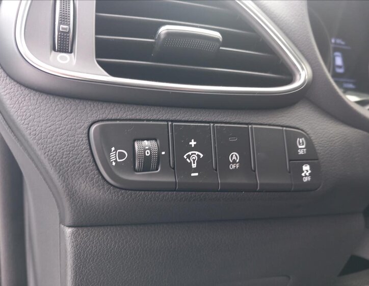 Hyundai i30 Hatchback 998,0 88 kw