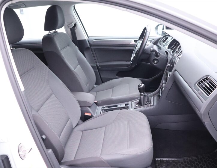 Volkswagen Golf Kombi 999,0 85 kw