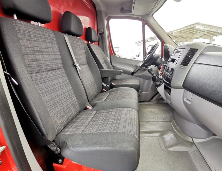 Mercedes-Benz Sprinter Skříň 2,1 l 95 kw