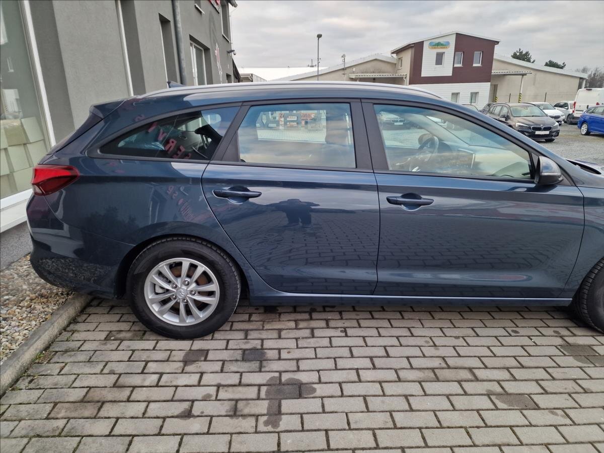 Hyundai i30 Kombi 1,6 l 85 kw