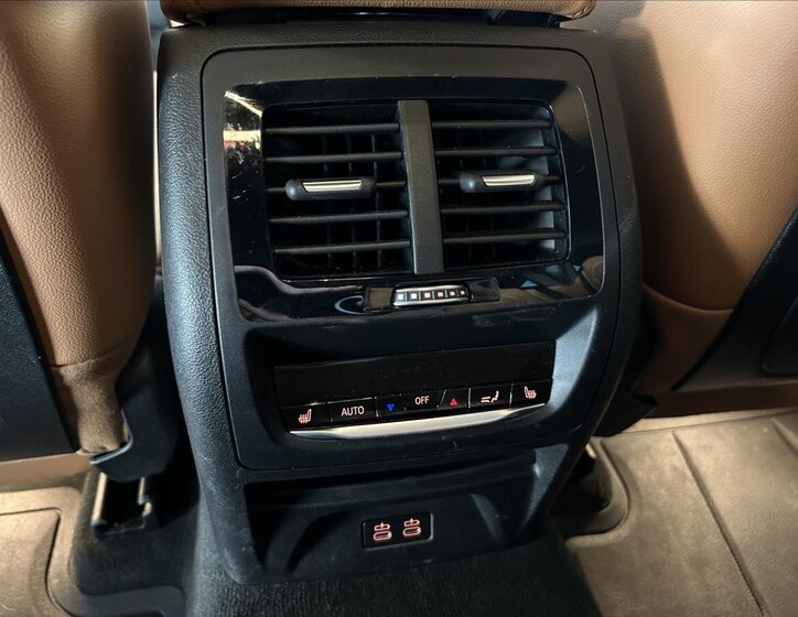 BMW X4 SUV / Terénní 2,0 l 140 kw