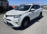 Toyota RAV4 SUV / Terénní 2,5 l 145 kw