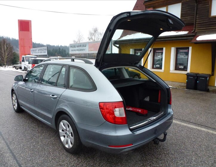 Škoda Superb Kombi 1,6 l 77 kw