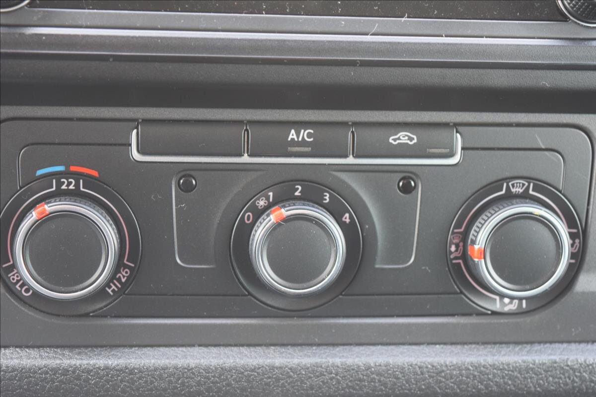 Volkswagen Transporter Kombi 2,0 l 110 kw