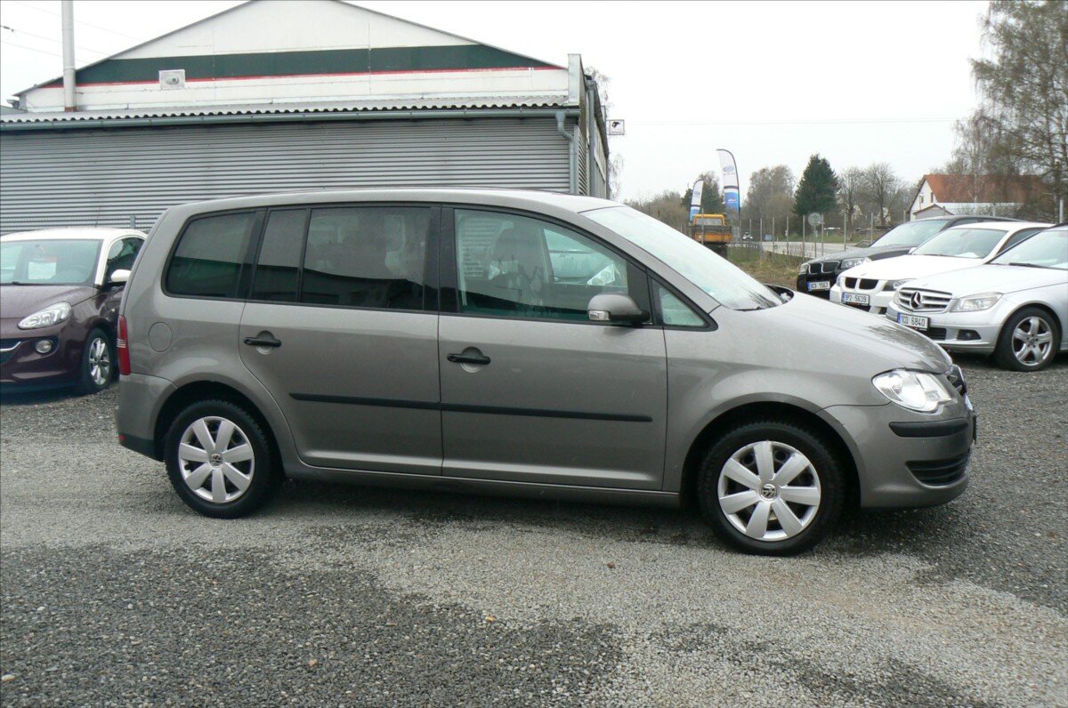 Volkswagen Touran MPV 1,9 l 77 kw