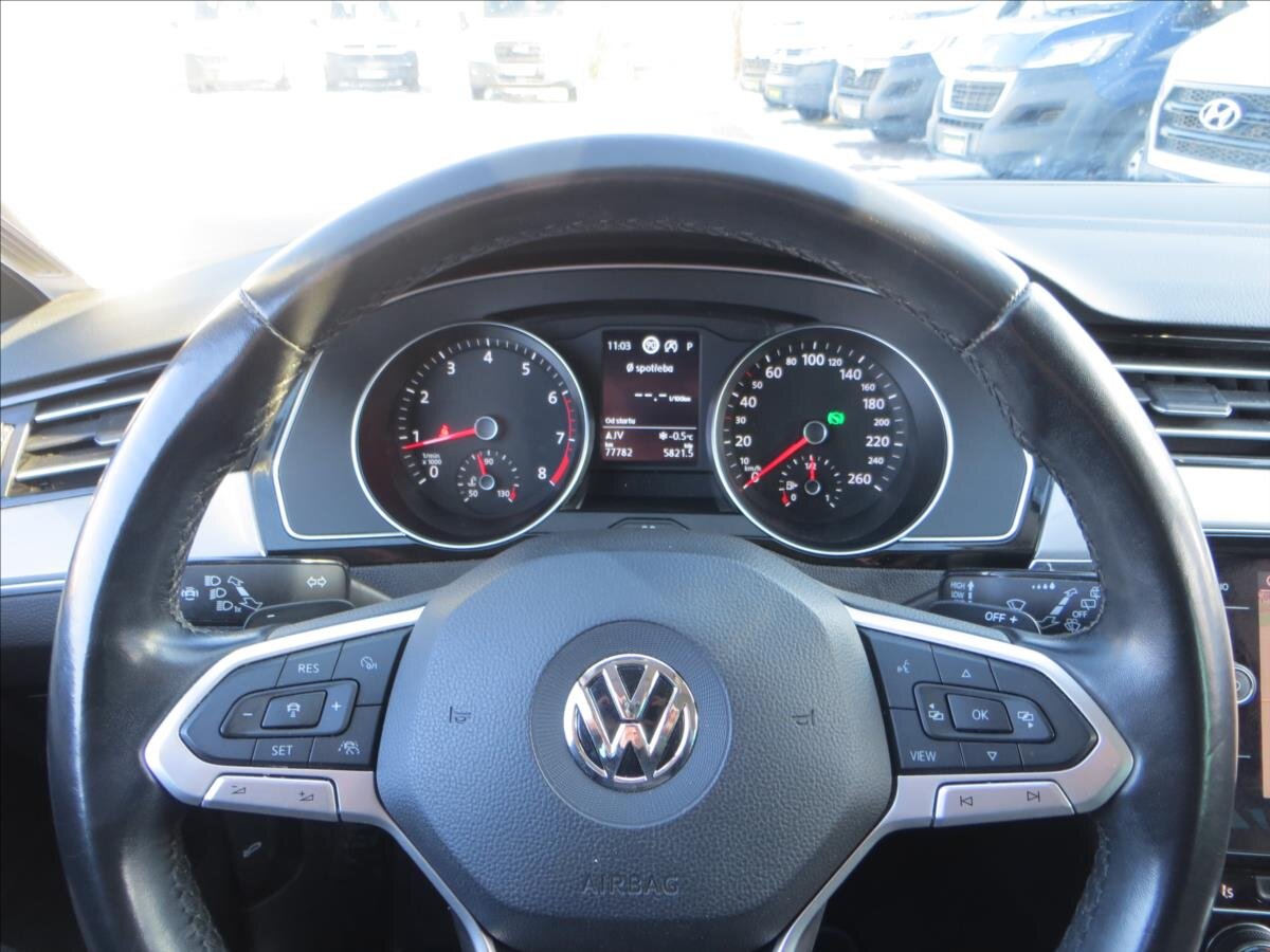 Volkswagen Passat Kombi 1,5 l 110 kw