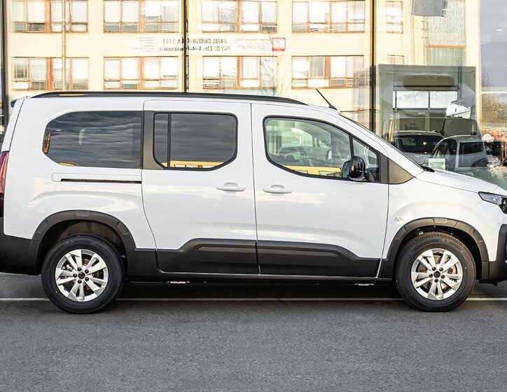 Peugeot Rifter MPV 1,5 l 0