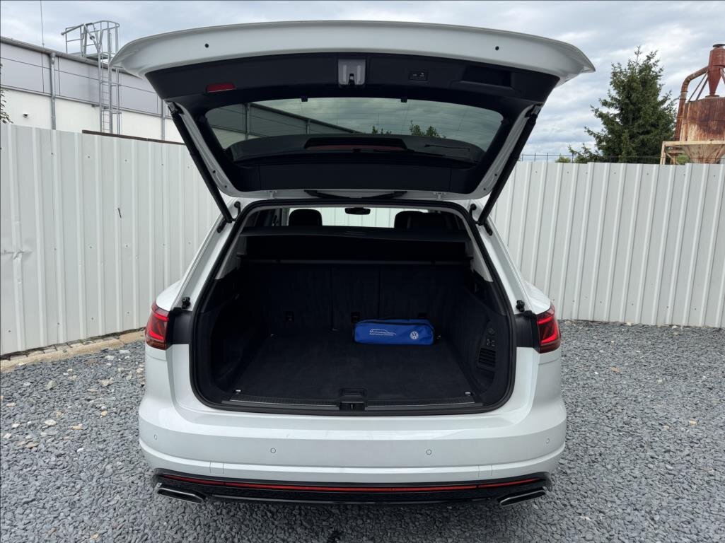 Volkswagen Touareg Kombi 3,0 l 210 kw