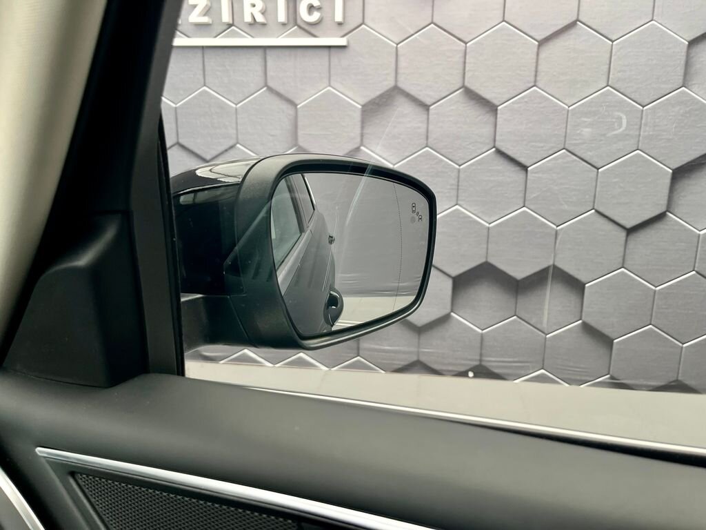 Ford S-MAX MPV 2,5 l 140 kw