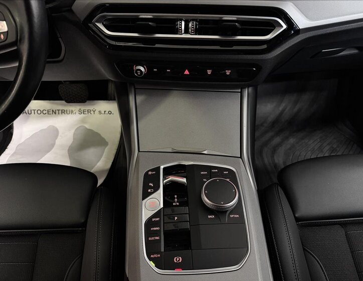 BMW Řada 3 Kombi 2,0 l 215 kw