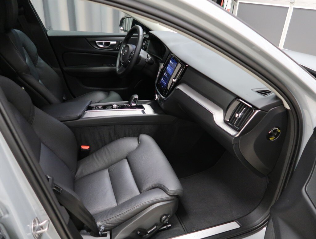 Volvo V60 Kombi 2,0 l 145 kw