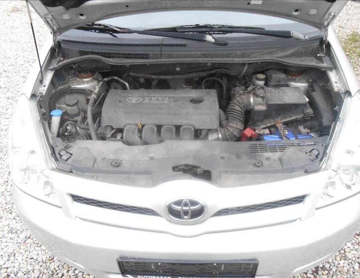 Toyota Corolla Verso 20