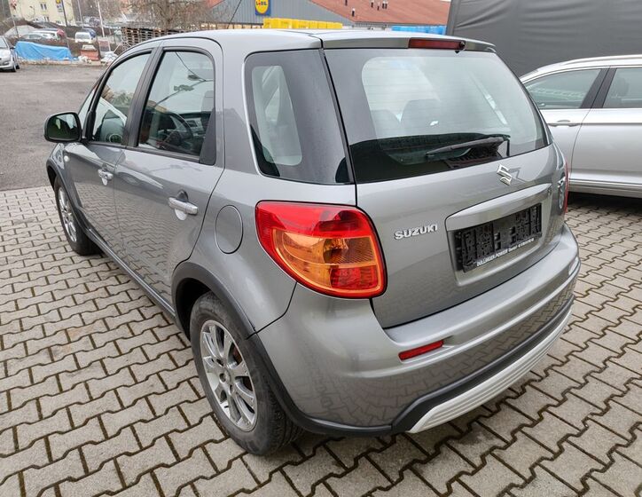 Suzuki SX4 3