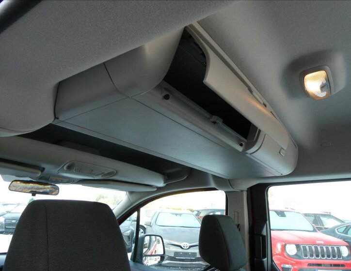 Ford Tourneo Connect MPV 998,0 74 kw