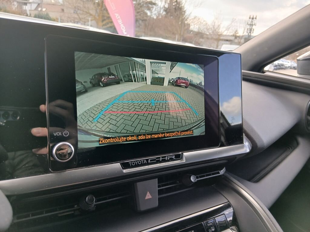 Toyota C-HR SUV / Terénní 1,8 l 72 kw