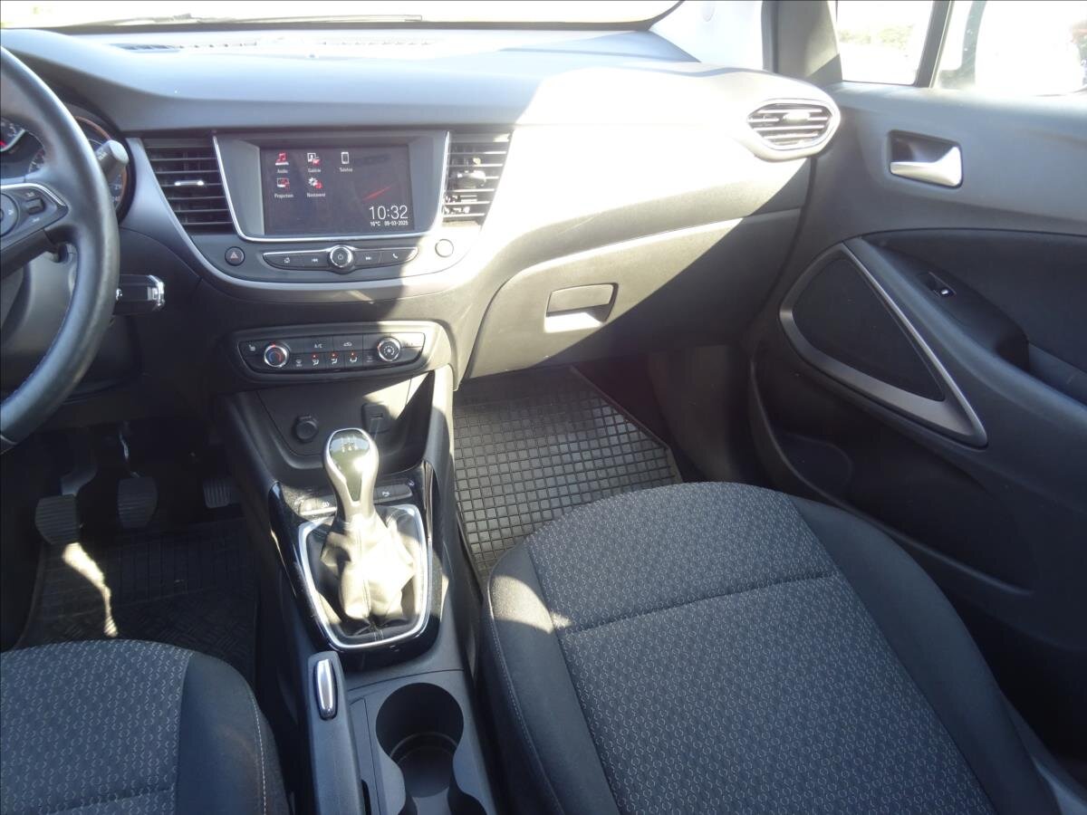 Opel Crossland X MPV 1,2 l 61 kw