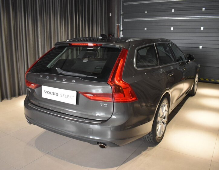 Volvo V90 Kombi 2,0 l 184 kw