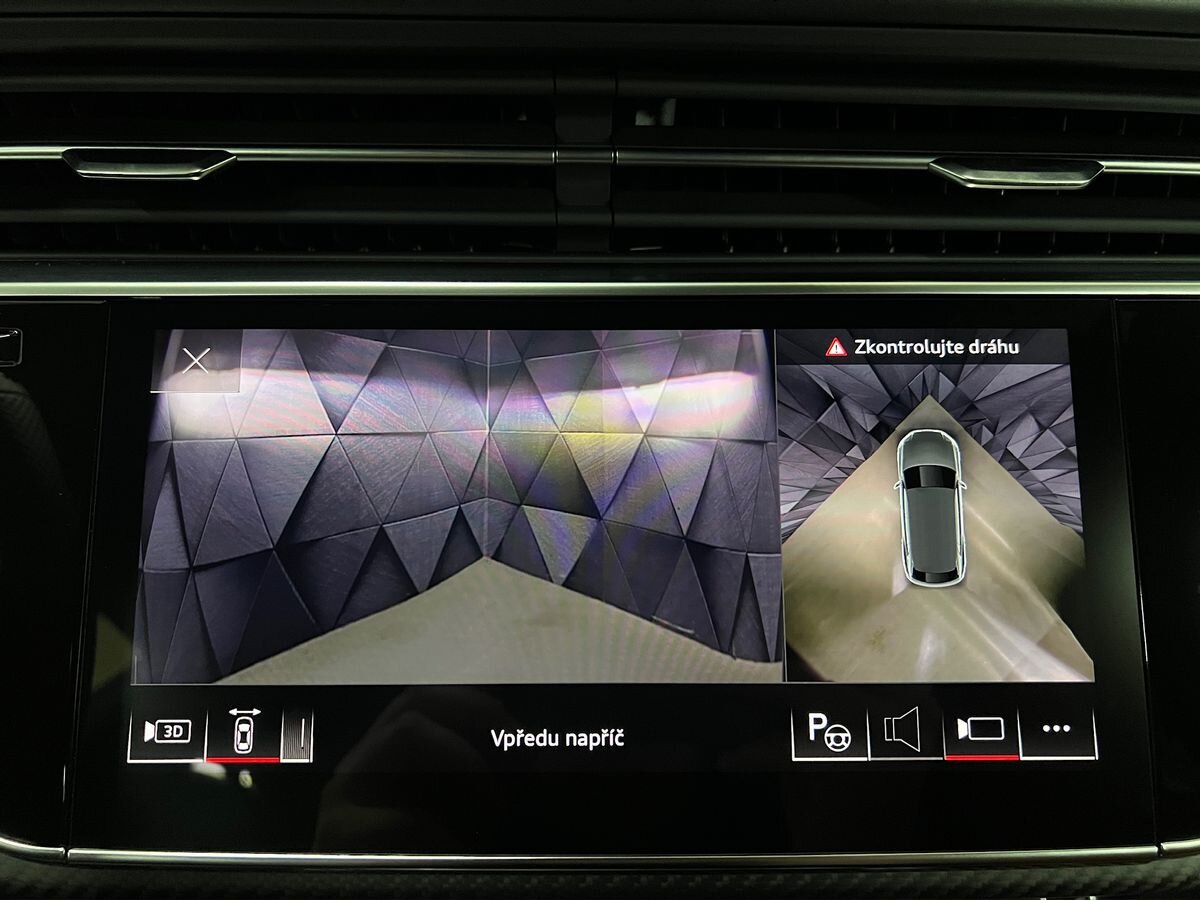 Audi RS Q8 SUV / Terénní 4,0 l 471 kw