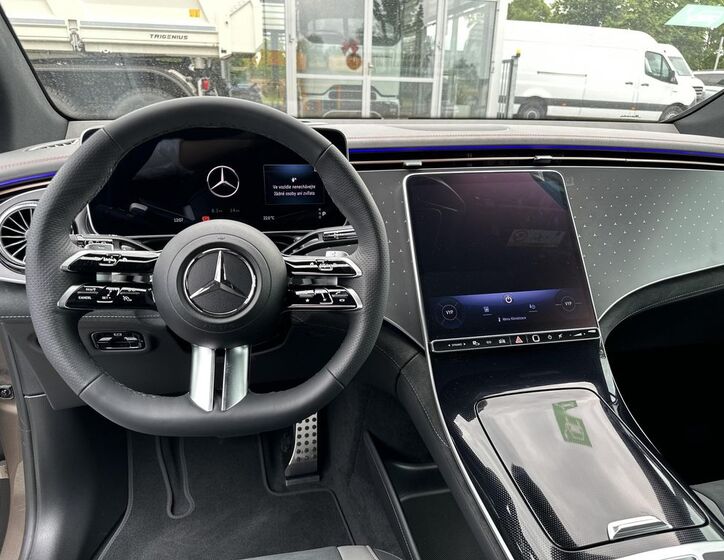 Mercedes-Benz Ostatní 10