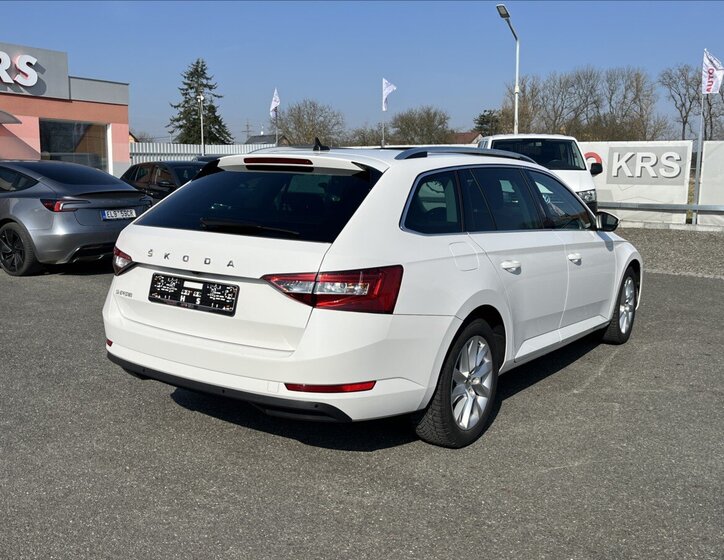 Škoda Superb Kombi 2,0 l 110 kw