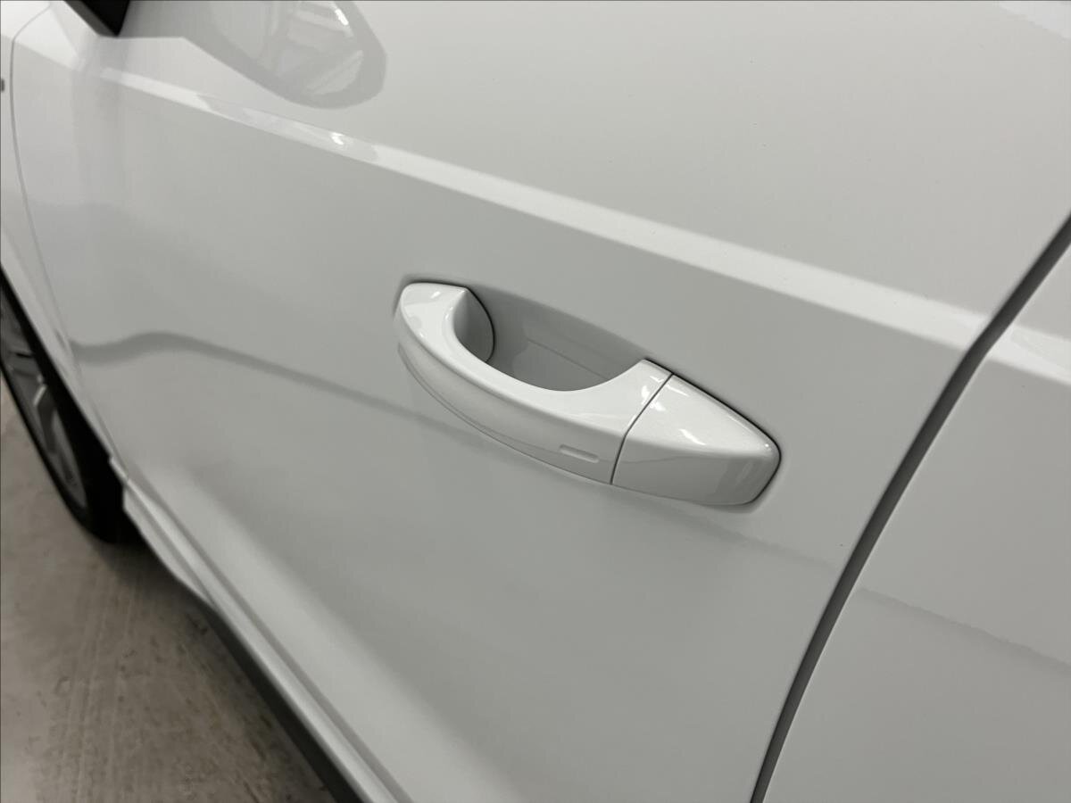 Audi Q3 SUV 1,5 l 110 kw