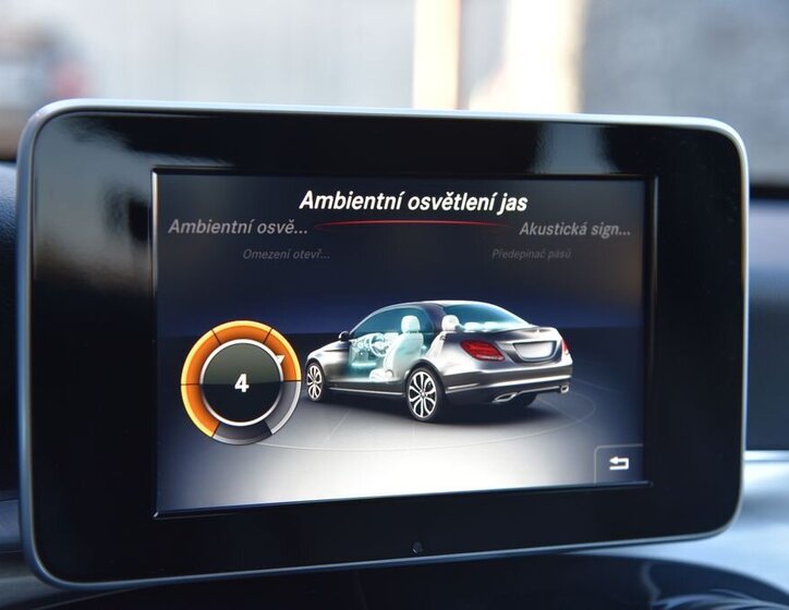 Mercedes-Benz Třídy C Sedan / Limuzína 2,1 l 125 kw