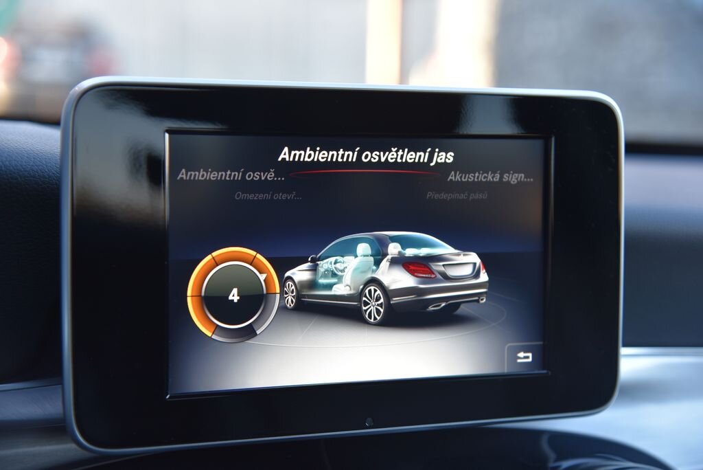 Mercedes-Benz Třídy C Sedan / Limuzína 2,1 l 125 kw