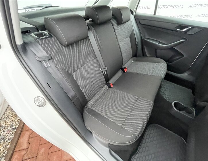 Škoda Rapid Hatchback 1,2 l 77 kw