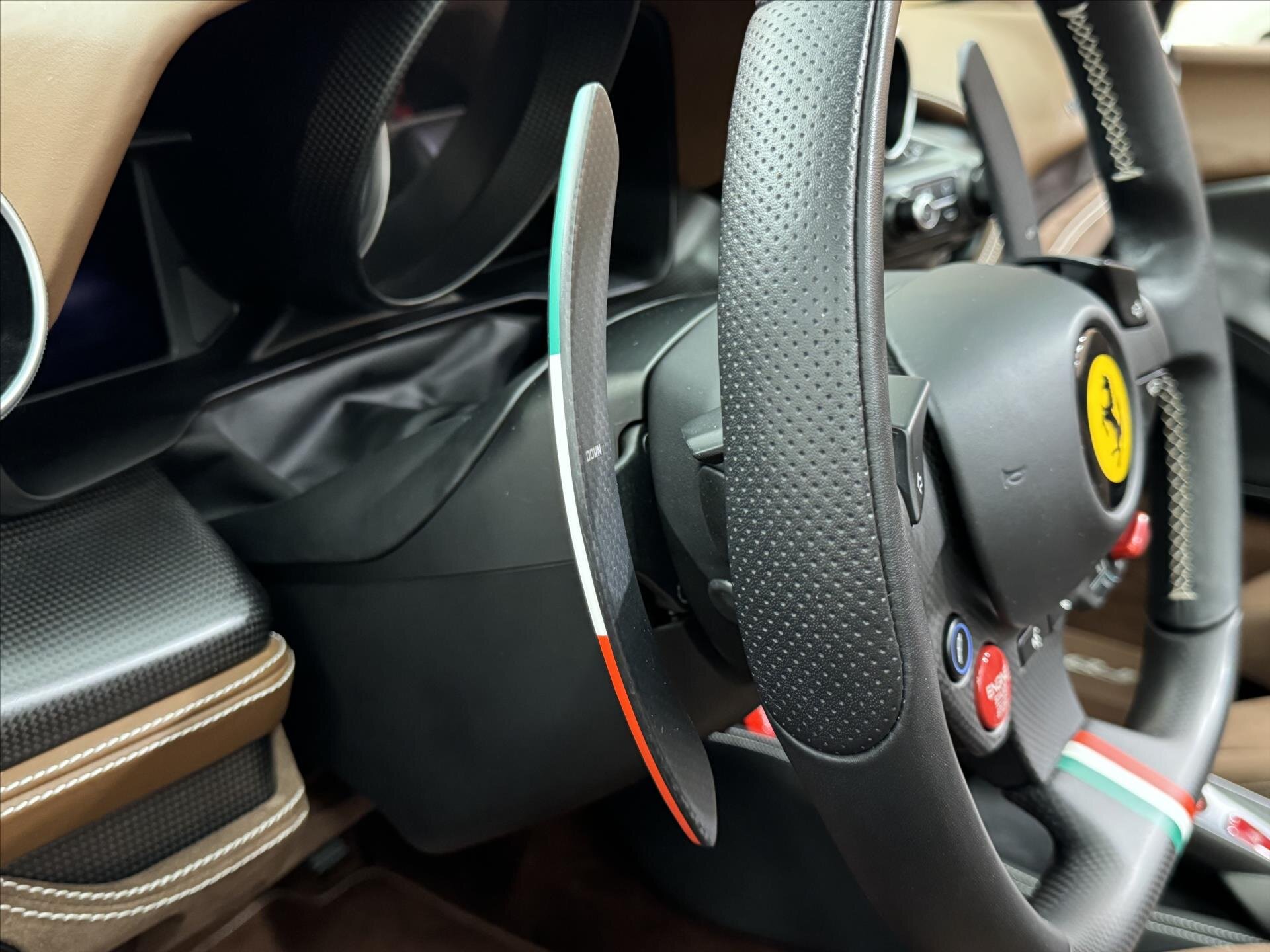 Ferrari F8 Kabriolet 3,9 l 530 kw