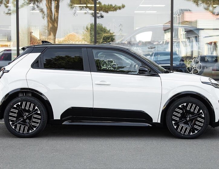 Nissan Micra Hatchback 0,0 110 kw