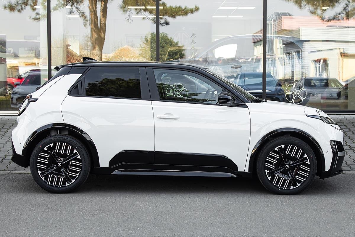 Nissan Micra Hatchback 0,0 110 kw