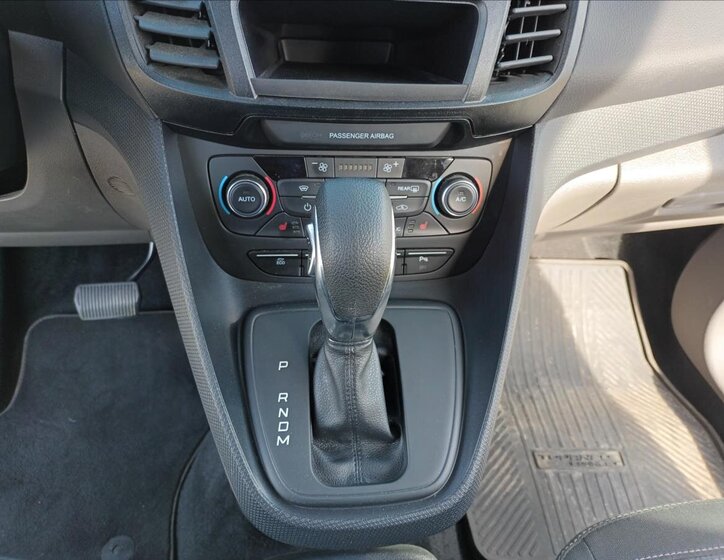 Ford Tourneo Connect Kombi 1,5 l 88 kw