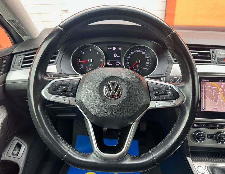 Volkswagen Passat 10