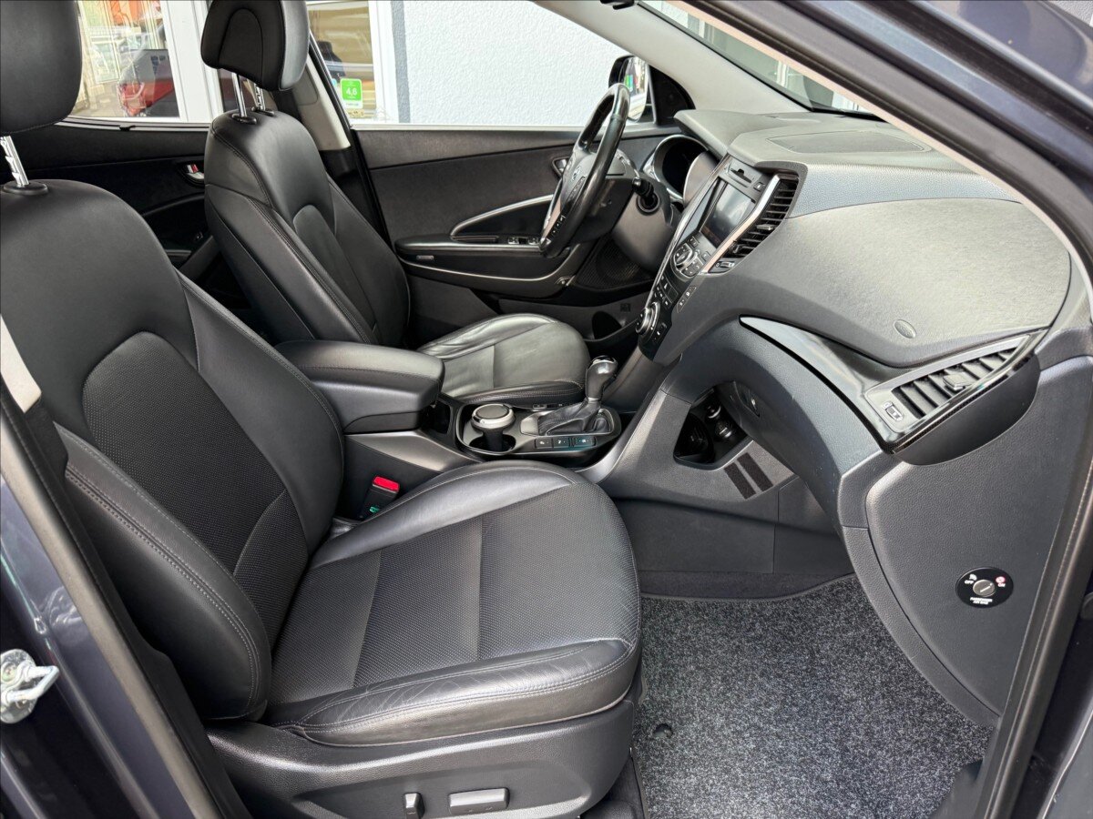 Hyundai Santa Fe SUV / Terénní 2,2 l 145 kw