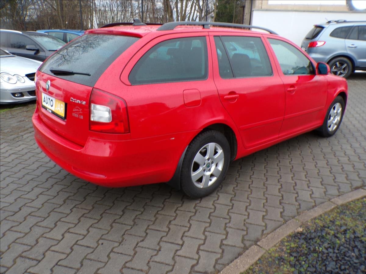 Škoda Octavia Kombi 2,0 l 103 kw
