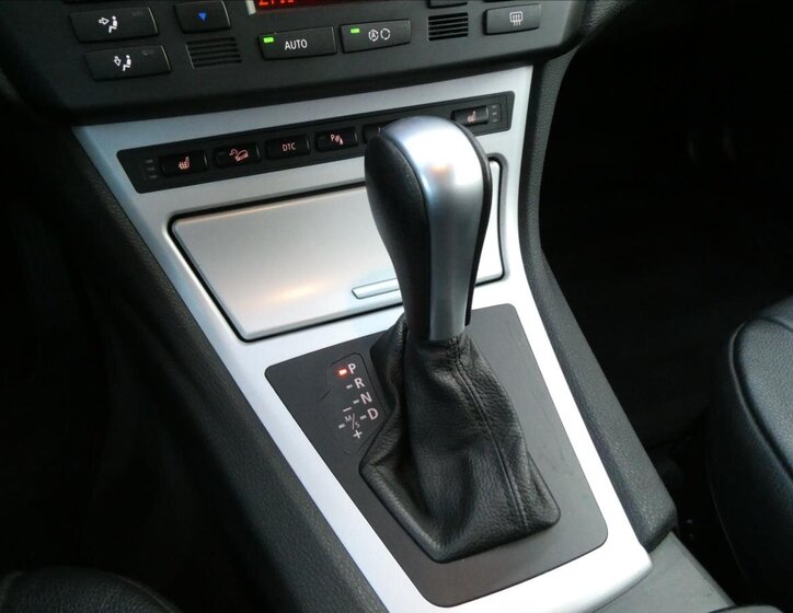 BMW X3 SUV / Terénní 2,0 l 130 kw