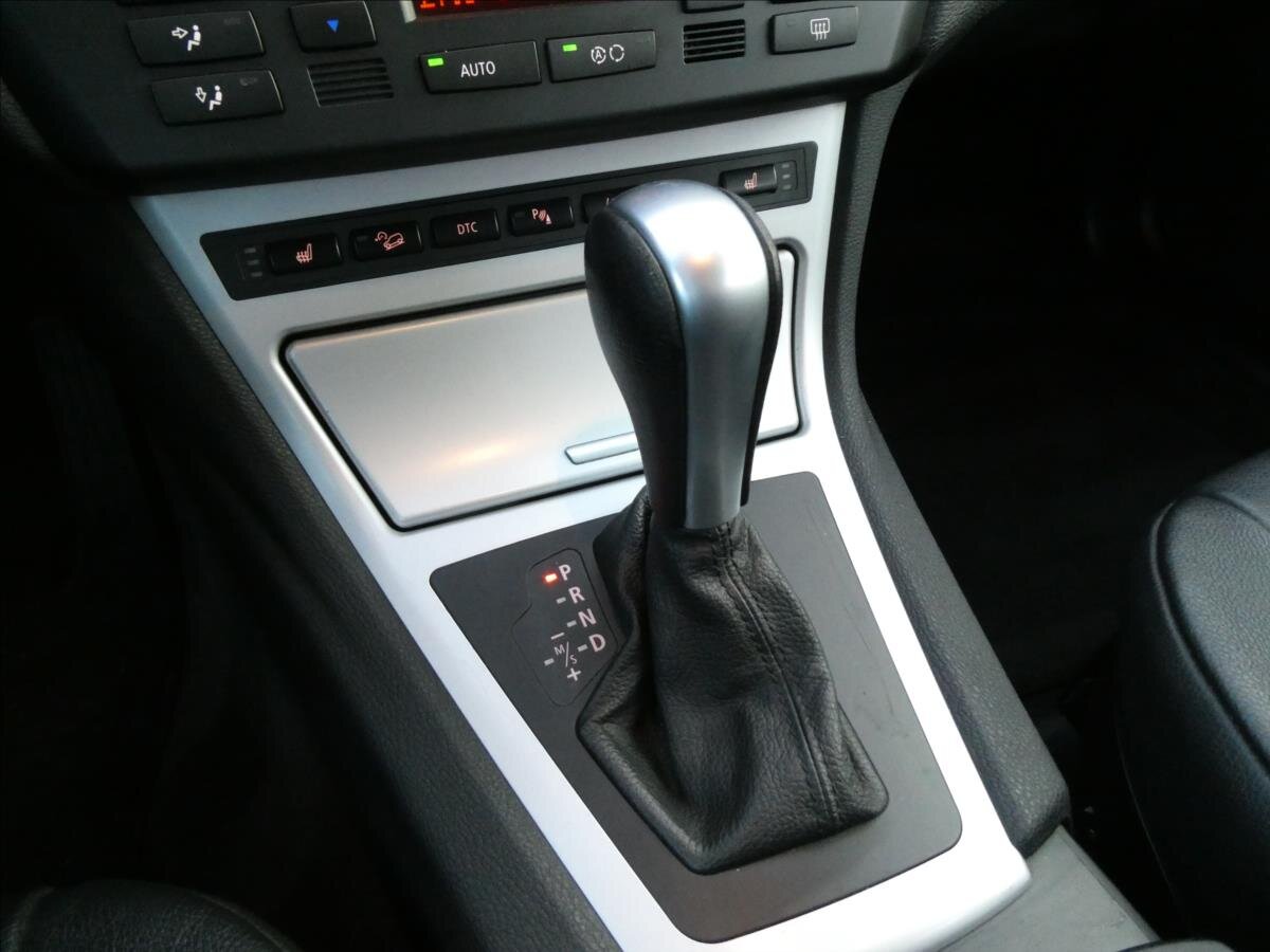 BMW X3 SUV / Terénní 2,0 l 130 kw