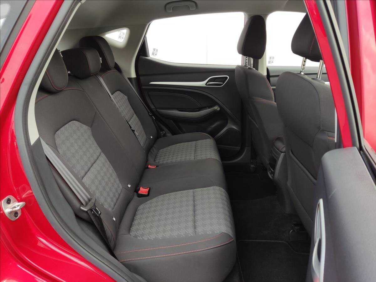 MG ZS SUV / Terénní 1,5 l 78 kw