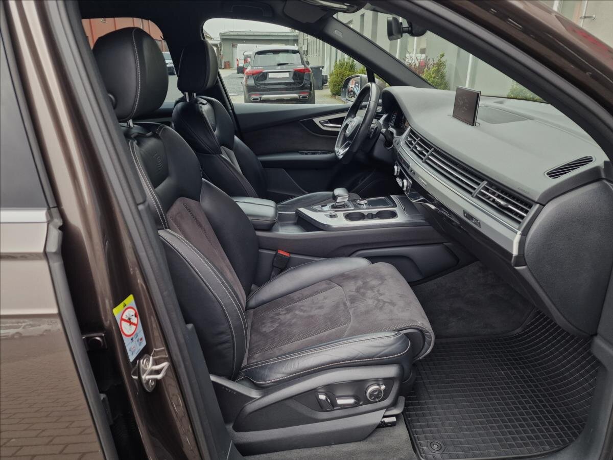Audi Q7 SUV / Terénní 3,0 l 210 kw
