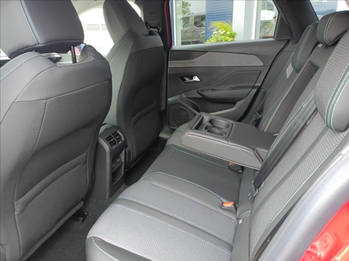 Peugeot 308 Kombi 1,5 l 96 kw