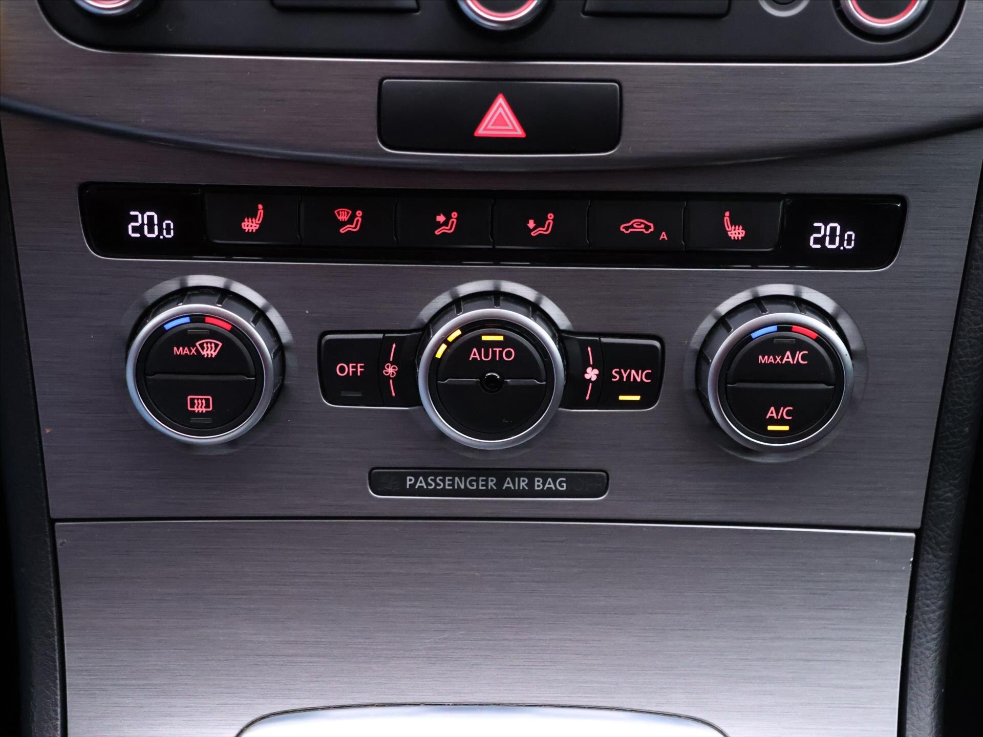 Volkswagen Passat Kombi 1,4 l 90 kw