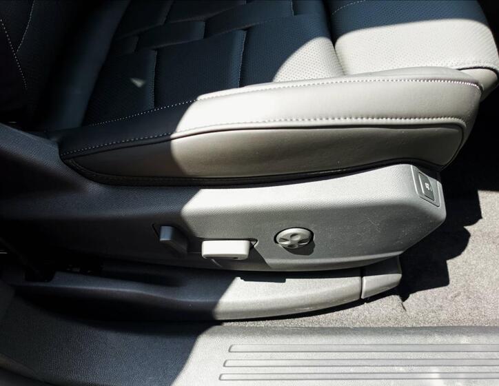 DS Automobiles DS7 Crossback 16