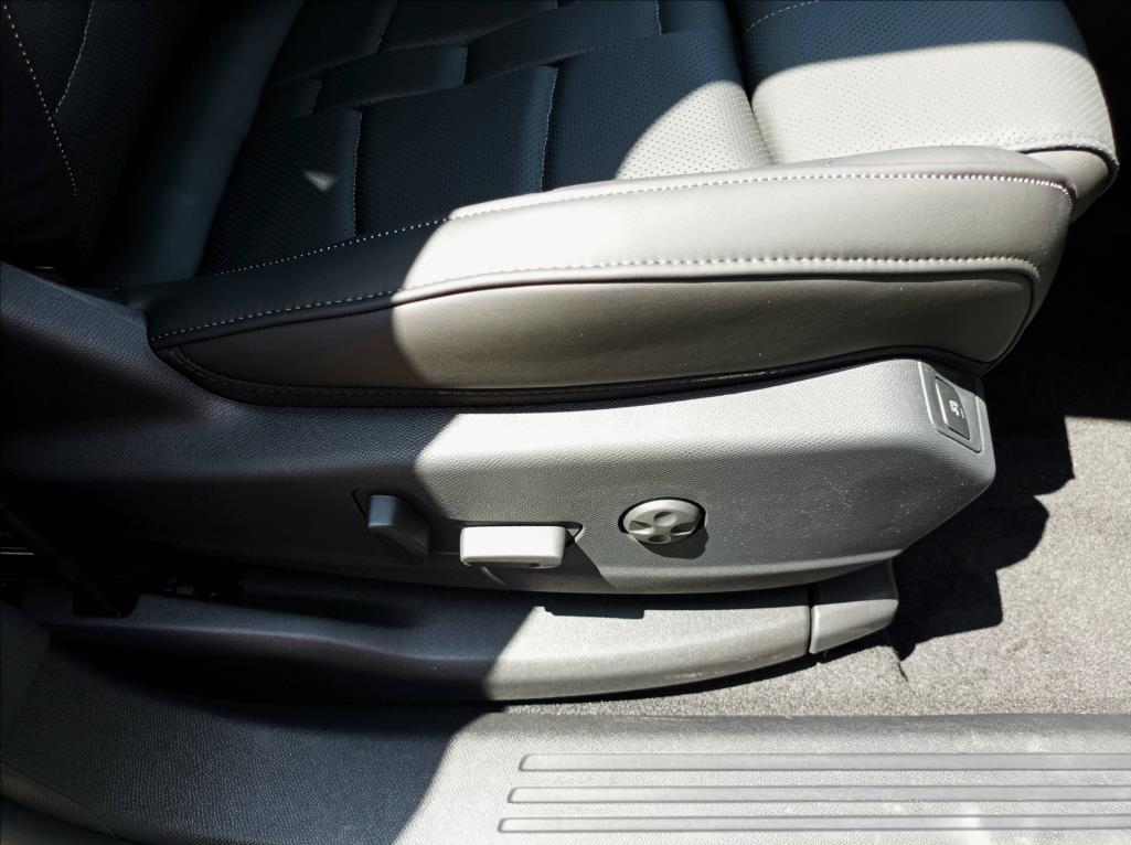 DS Automobiles DS7 Crossback