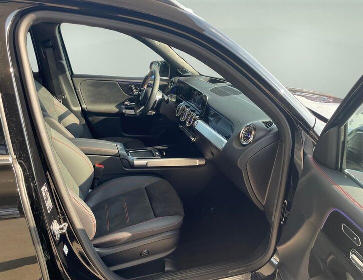 Mercedes-Benz GLB SUV / Terénní 2,0 l 110 kw