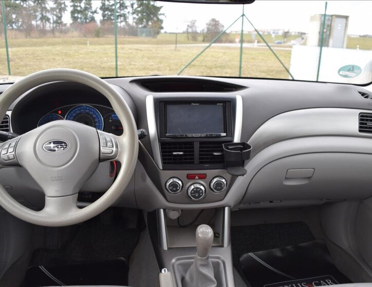 Subaru Forester SUV 2,0 l 110 kw