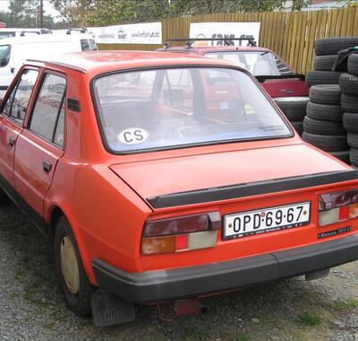 Škoda 105 6