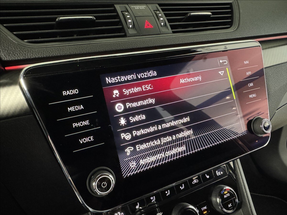 Škoda Superb Kombi 1,4 l 160 kw