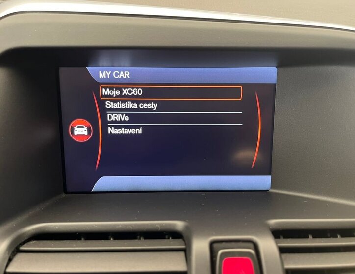 Volvo XC60 SUV / Terénní 2,0 l 120 kw