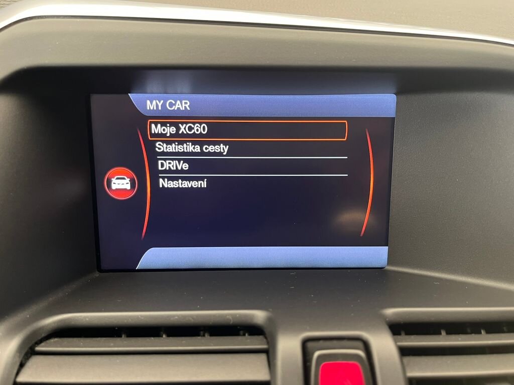 Volvo XC60 SUV / Terénní 2,0 l 120 kw