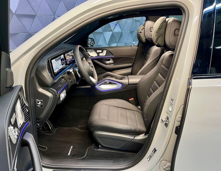 Mercedes-Benz GLS 10